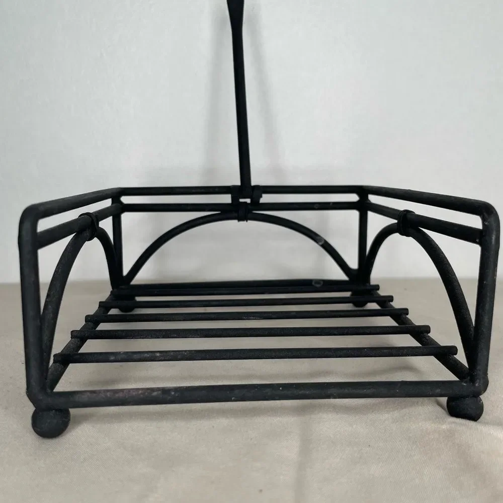 Napkin holder
